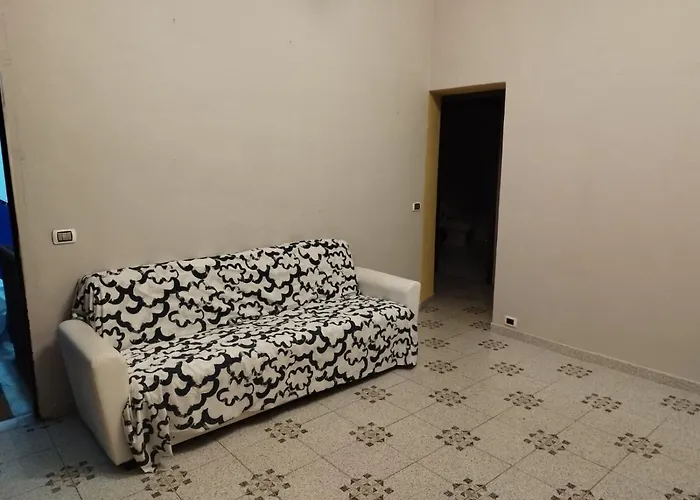 Canalet\'S House